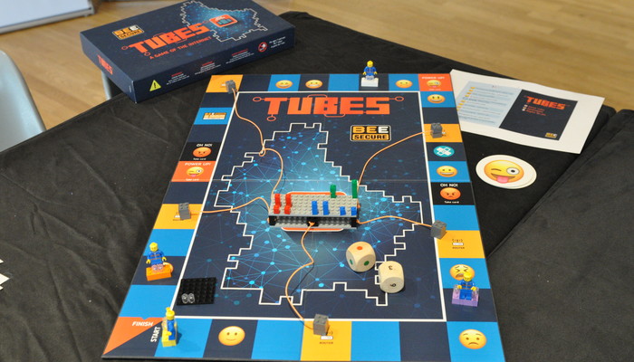 Das Brettspiel "Tubes" von BEE SECURE